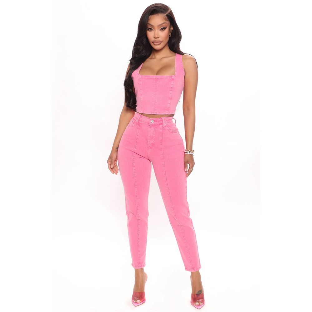 NWT Fashion Nova Candy Coated High Rise Mom Jeans - Picture 3 of 5